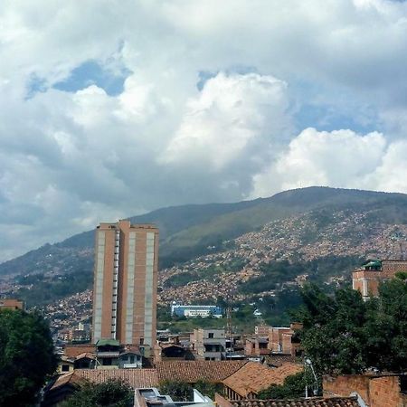 Habitacion Cerca Al Centro Medellín Kültér fotó