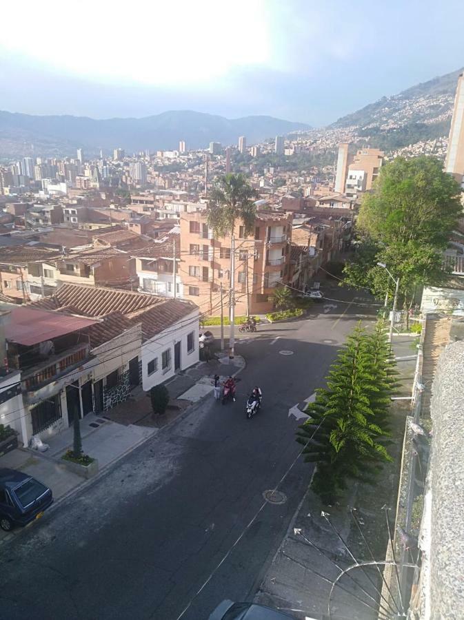 Habitacion Cerca Al Centro Medellín Kültér fotó